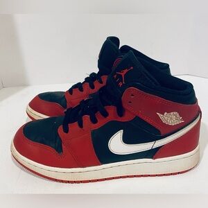 Nike air Jordan 1 mid sneakers shoes gym red black white boys youth size 6.5